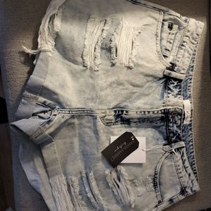 Distressed Jean shorts NWT size 1x